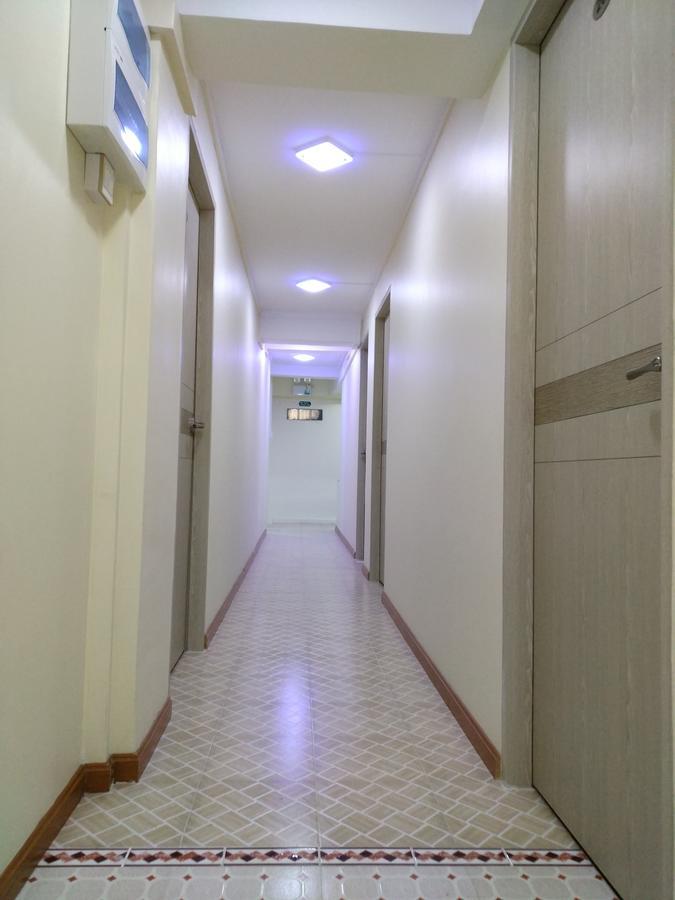 November Hostel Yangon Eksteriør bilde