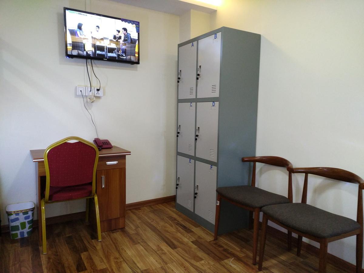 November Hostel Yangon Eksteriør bilde