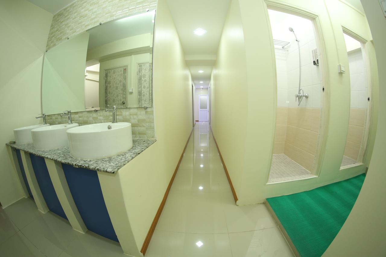 November Hostel Yangon Eksteriør bilde